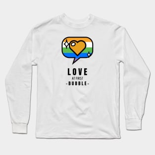 Love at first bubble - soap Long Sleeve T-Shirt